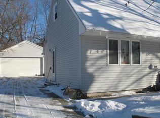 1421 N Hampshire Ave, Mason City, IA 50401