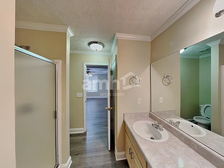 887 Kendall Park Dr — Photo 10