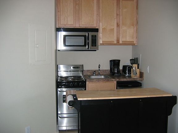 4th image of 320 Blue Star Hwy APT 11