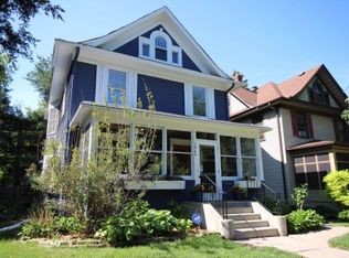 1944 Laurel Ave, Saint Paul, MN 55104