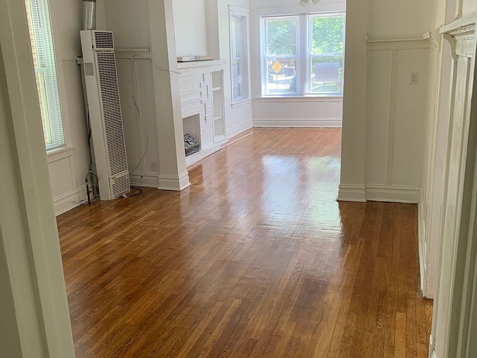 Dining room/ living room