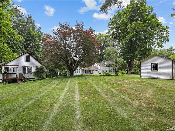 5th image of 123-179 Sisters Hill Road