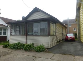 52 Hill St, Lockport, NY 14094