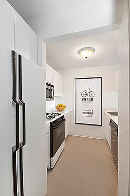 4th image of 112-01 Queens Blvd #7K