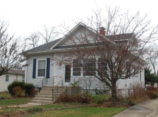 418 E Olive St, Staunton, IL 62088