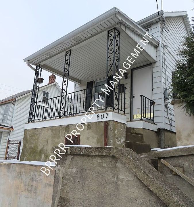 1st image of 807 Carlton Ave
