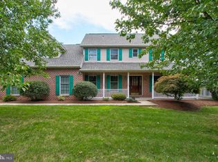 14 Ridge Crest Dr, Fleetwood, PA 19522