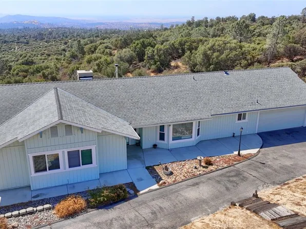 30043 Longview Ln E, Coarsegold, CA 93614