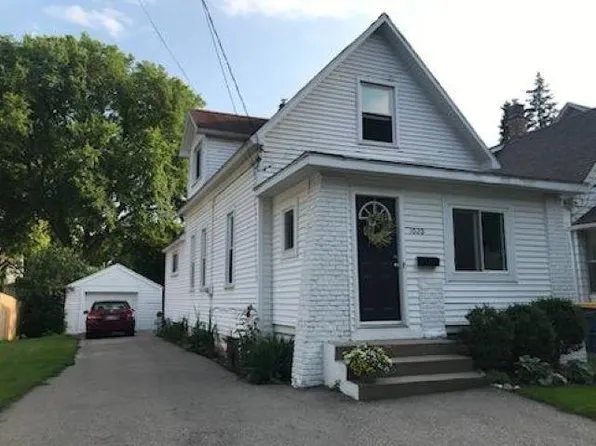 1020 Pulawski St SW, Grand Rapids, MI 49504
