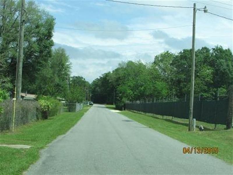 2nd image of 6910 Singletary St