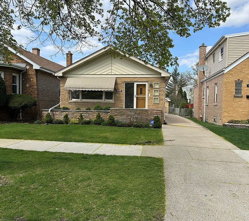 1st image of 5636 W Sunnyside Ave