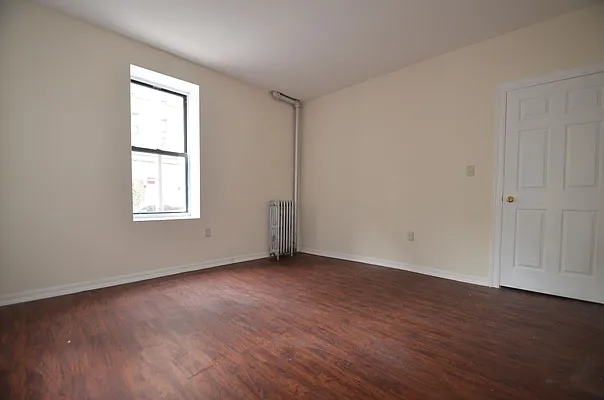 Rented by CITY SKYLINE REALTY INC | media 8