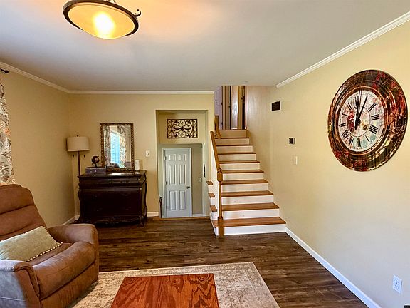 5th image of 113 Ramer St