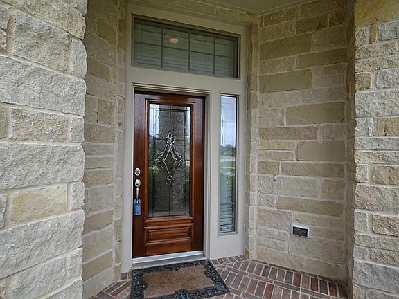 2nd image of 28423 Stonestead Dr