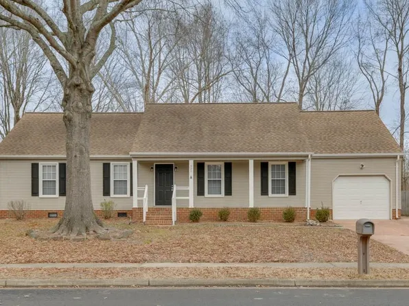 928 Weeping Willow Drive, Chesapeake, VA 23322