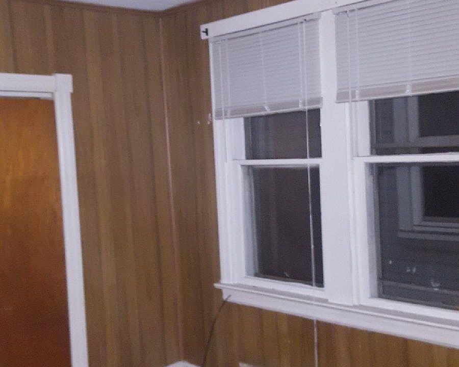 2nd image of 423 McDowell Ave