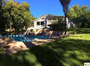 440 River Dr, Seguin, TX 78155