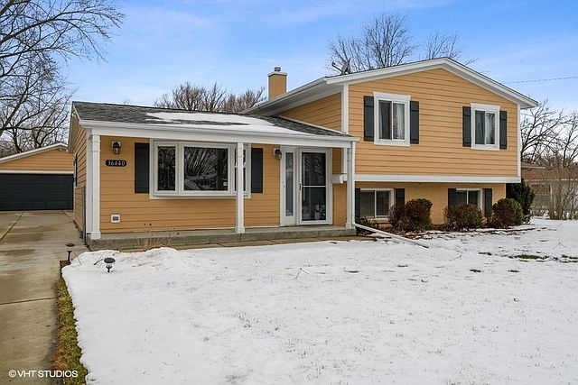 1st image of 36440 N Edgewood Dr