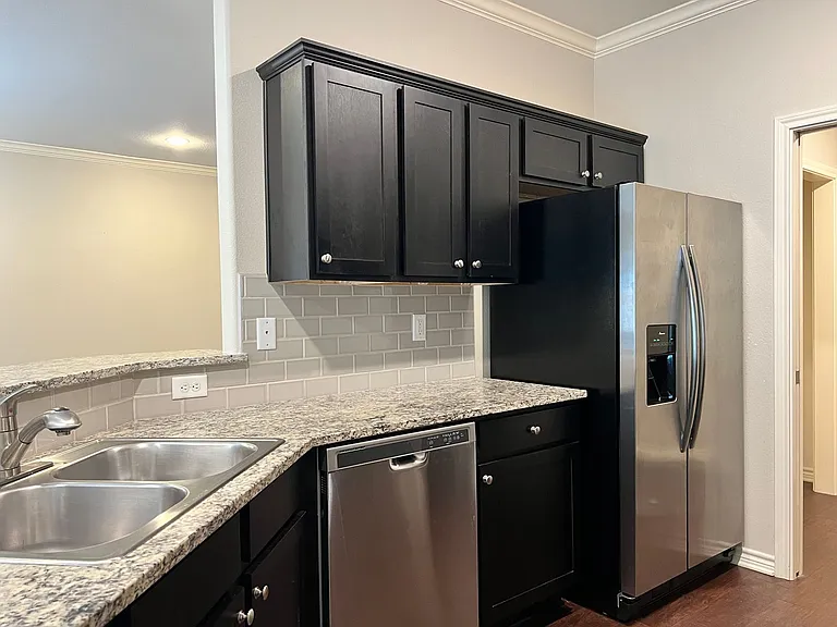 Amberwood Townhomes — Photo 14