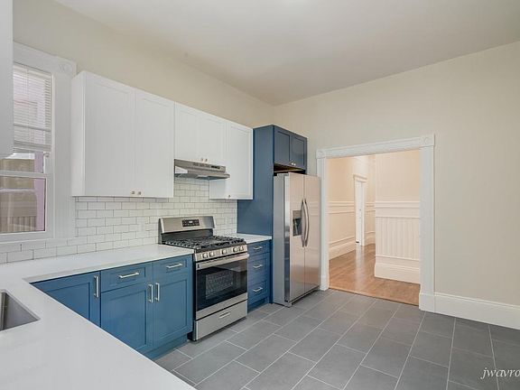 3rd image of 23 Beulah St