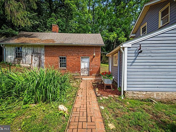 5th image of 16756 Mount Airy Rd