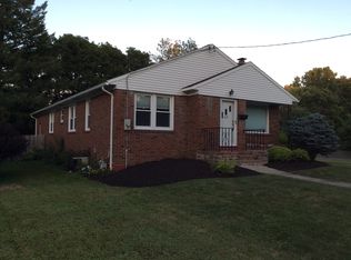 229 Bronson Rd, Syracuse, NY 13219