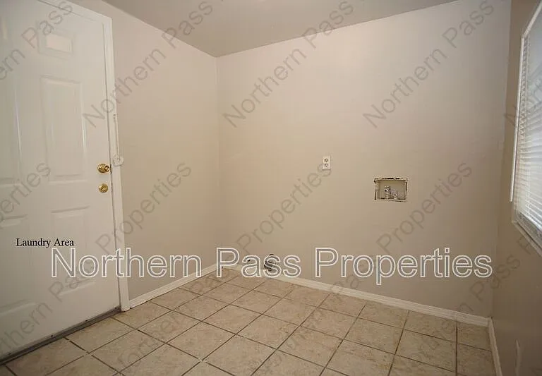 7309 Alameda Ave #B — Photo 10