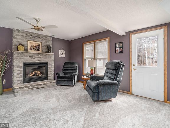 5th image of 7562 Leonard Ave