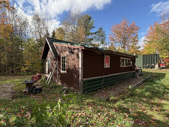 5th image of 81 Spencer Road