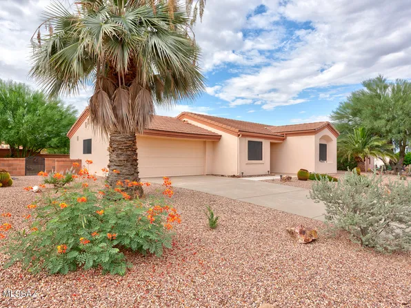850 W Belltower Dr, Green Valley, AZ 85614