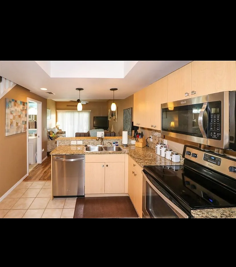 2 bed, 2.5 bath, 1179 sqft, $1,575 — Photo 3