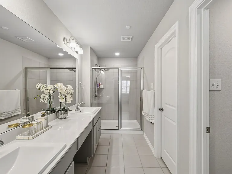 8050 Scanlan Trce — Photo 33