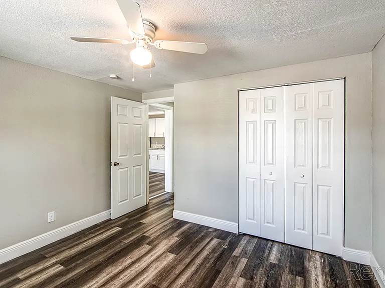 Heronwood Apartments — Photo 11
