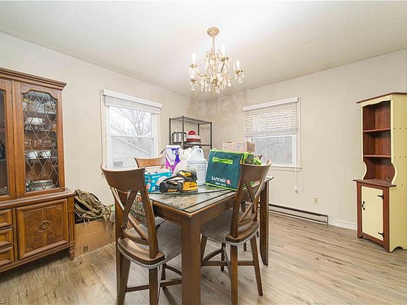 5th image of 4893 Collins St