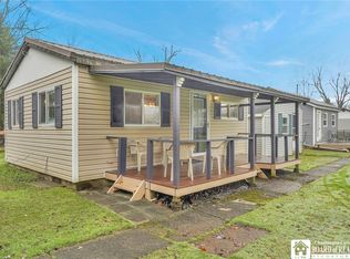 5975 Fishermans Ln, Mayville, NY 14757