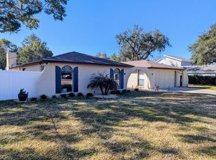 7500 Delaware Dr, Weeki Wachee, FL 34607