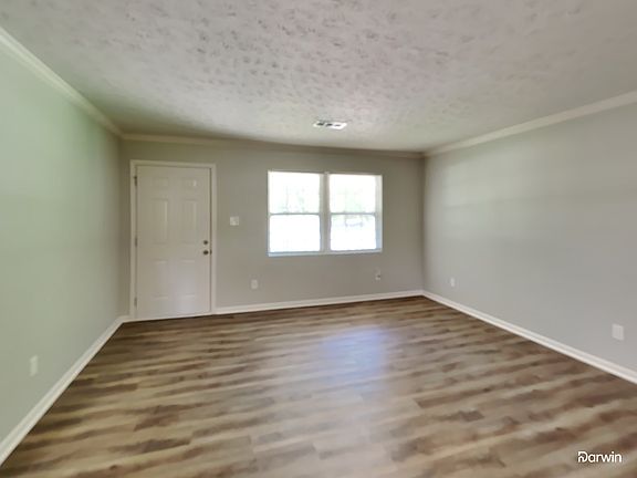 3rd image of 555 Womack Rd