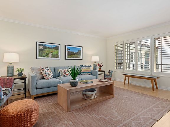5th image of 1701 Anacapa St Unit 26