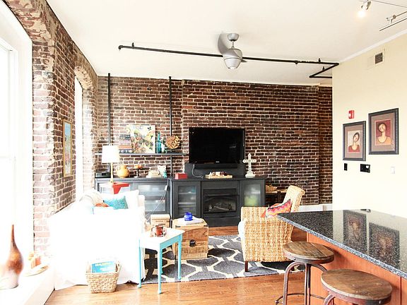 5th image of 122 S Gay St APT 204