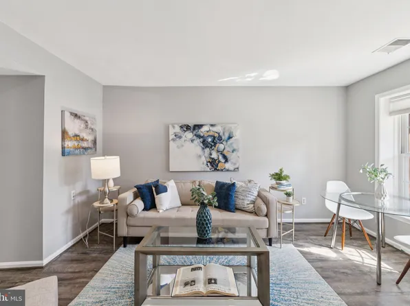 6728 Offutt Ln #200A, Bethesda, MD 20815