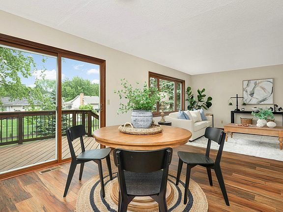 5th image of 15704 Henna Ct