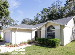 4131 Quail Briar Dr, Valrico, FL 33596