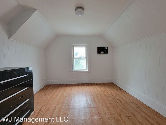 2nd image of 23 Edmund St #2