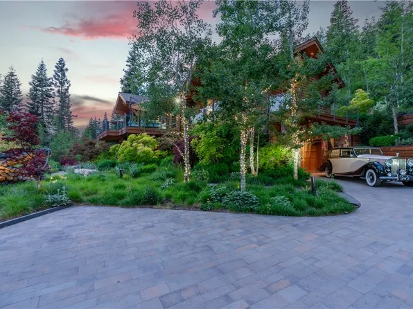 475 Tuscarora Rd, Crystal Bay, NV 89402