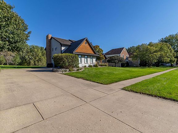 4th image of 1375 Fox Ridge Trl