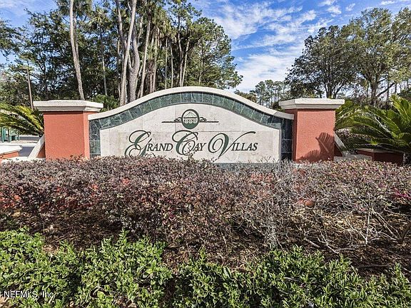 2nd image of 140 VERACRUZ Drive #614