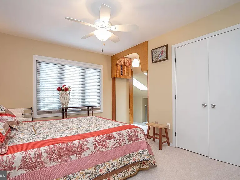 11696 Fox Glen Dr — Photo 30
