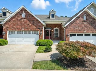 221 Kehrs Mill Bend Dr, Ballwin, MO 63011