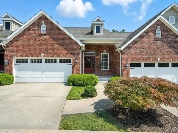 221 Kehrs Mill Bend Dr, Ballwin, MO 63011