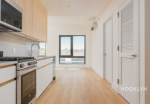 4th image of 378 Weirfield St #604